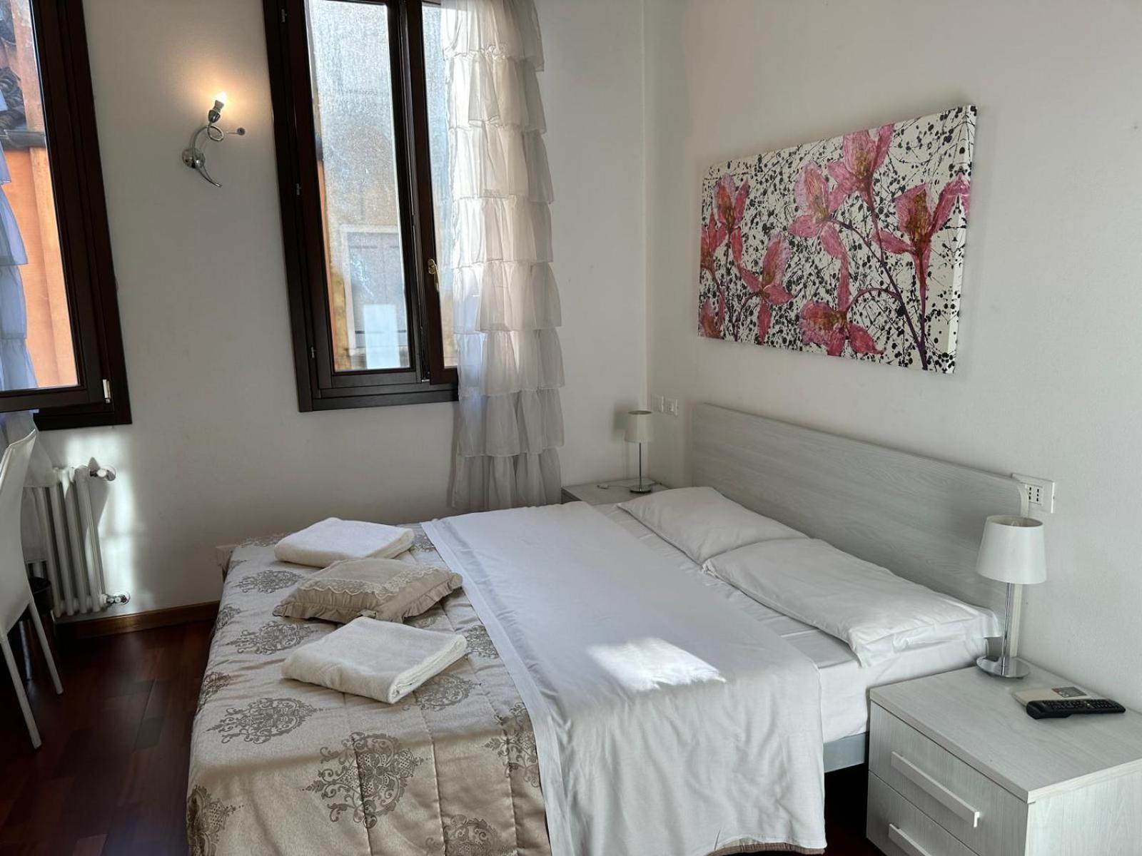 Ca' Degli Specchieri Otel Venedik Dış mekan fotoğraf