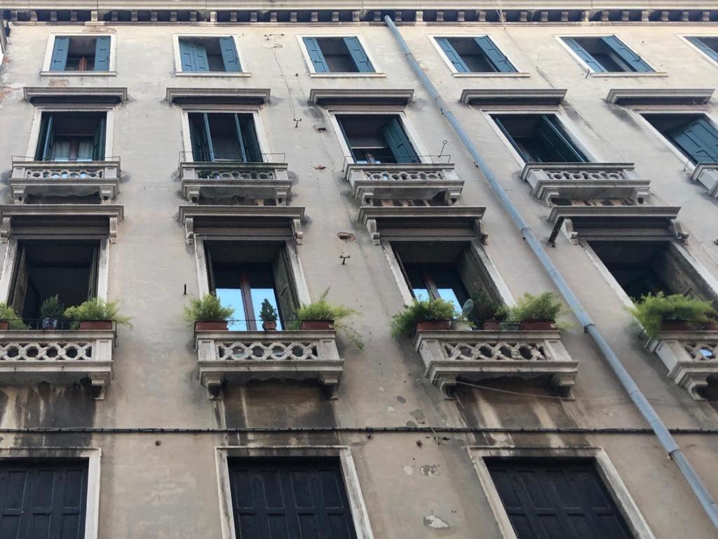 Ca' Degli Specchieri Otel Venedik Dış mekan fotoğraf